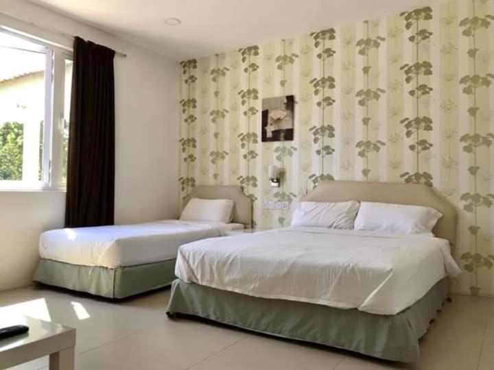 Summer Green Lodge Kuantan Bagian luar foto